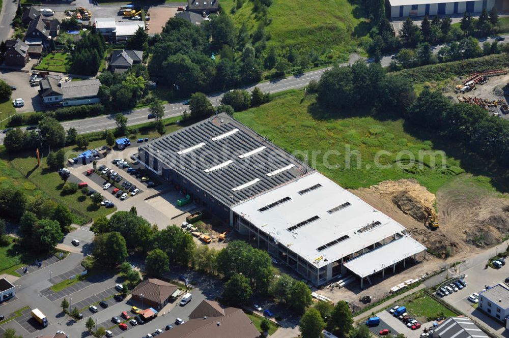 Aerial photograph Bergkamen - Lager- und Produktionshalle an der Rünther Straße 120 in Bergkamen in Nordrhein-Westfalen / North Rhine-Westphalia. Ein Projekt der Unternehmensgruppe Markus Gerold. Mieter ist die Finnveden Bulten GmbH.