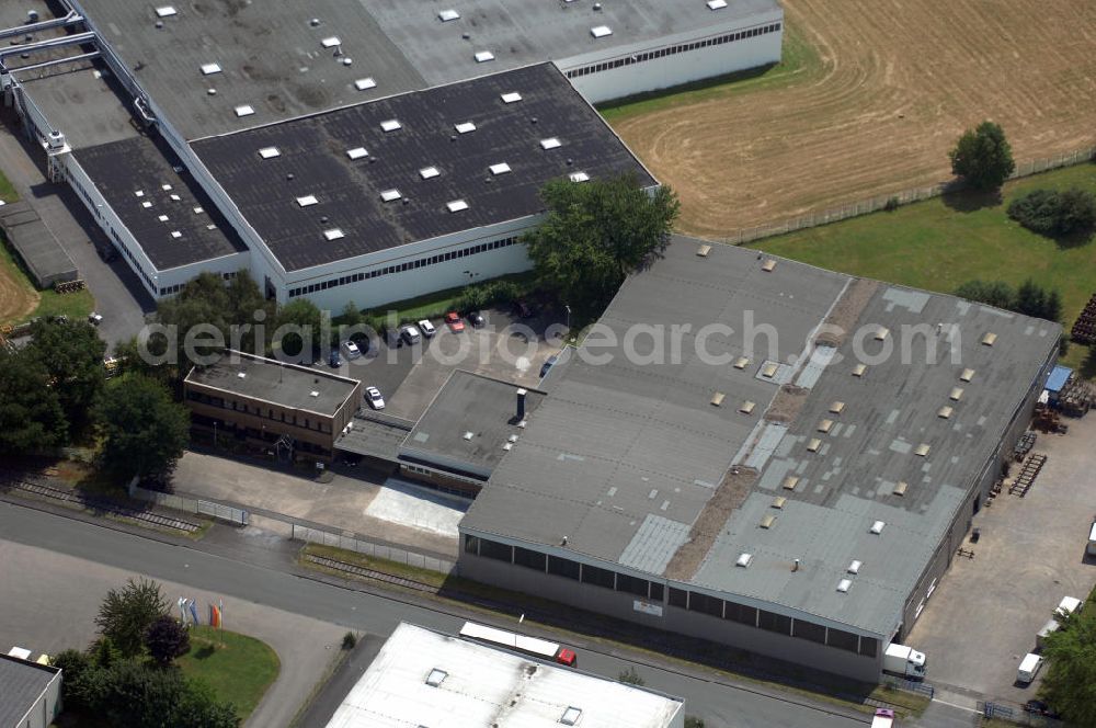 Bönen from the bird's eye view: Lager- und Produktionshalle mit Bürogebäude im Industriegebiet. Der Komplex besteht auf 2 Lager- Produktionshallen mit jeweils ca. 2.500 m² Nutzfläche, Bürotrackt mit ca. 600 m² Nutzfläche, Sozialräume und Garagen. Adresse: Rudolf-Diesel-Str. 10, 59199 Bönen; Vermietung / Verwaltung: Unternehmensgruppe Markus Gerold, An der Vaerstbrücke 1, 59425 Unna, Tel. +49(0)2303 25036-26, Fax +49(0)2303 25036-27, E-Mail: info@markus-gerold.de