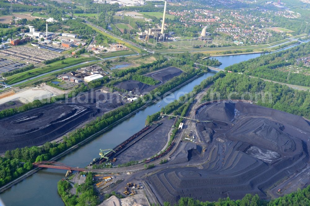 Aerial image Bottrop - Storage area for coal in Bottrop in the state North Rhine-Westphalia