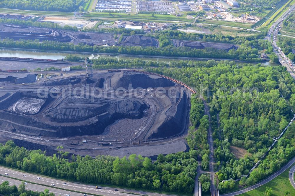 Bottrop from the bird's eye view: Storage area for coal in Bottrop in the state North Rhine-Westphalia