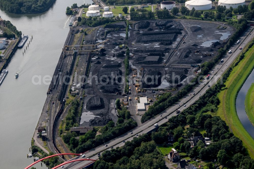 Aerial image Bottrop - Storage area for coal in Bottrop at Ruhrgebiet in the state North Rhine-Westphalia, Germany