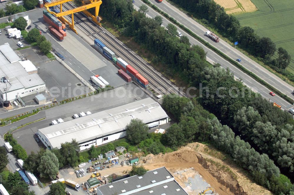 Aerial image Unna - Lagerhalle mit integriertem Büro (2000 qm) im Industriepark Unna. Adresse: Otto-Hahn-Straße 22, 59423 Unna; Vermietung / Verwaltung: Unternehmensgruppe Markus Gerold, An der Vaerstbrücke 1, 59425 Unna, Tel. +49(0)2303 25036-26, Fax +49(0)2303 25036-27, E-Mail: info@markus-gerold.de