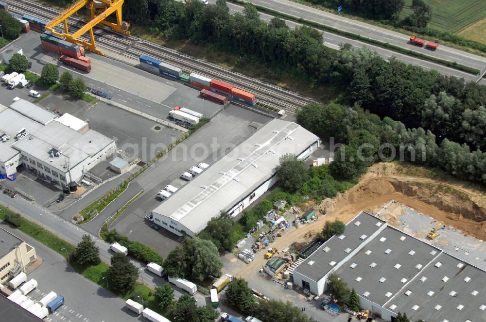 Aerial photograph Unna - Lagerhalle mit integriertem Büro (2000 qm) im Industriepark Unna. Adresse: Otto-Hahn-Straße 22, 59423 Unna; Vermietung / Verwaltung: Unternehmensgruppe Markus Gerold, An der Vaerstbrücke 1, 59425 Unna, Tel. +49(0)2303 25036-26, Fax +49(0)2303 25036-27, E-Mail: info@markus-gerold.de