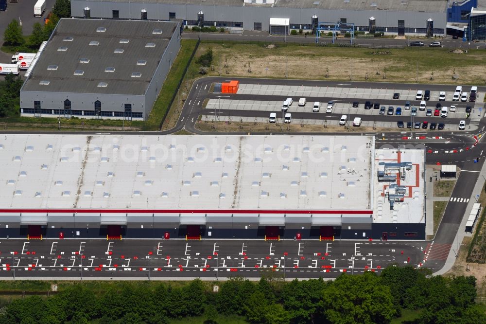 Aerial image Hoppegarten - Warehouse and forwarding building Amazon Digitalstrasse- Neuer Hoenower Weg on federal street B1 in the district Dahlwitz-Hoppegarten in Hoppegarten in the state Brandenburg, Germany