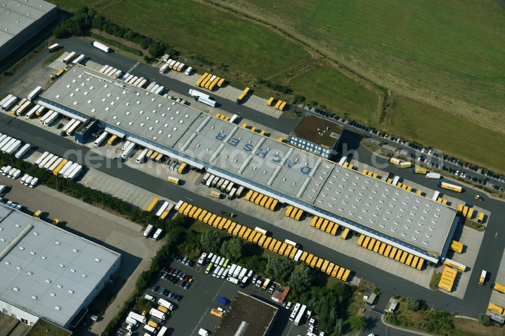 Aerial photograph Langenhagen - Warehouses and forwarding building DACHSER SE on the Kemptener Strasse in Langenhagen in the state Lower Saxony