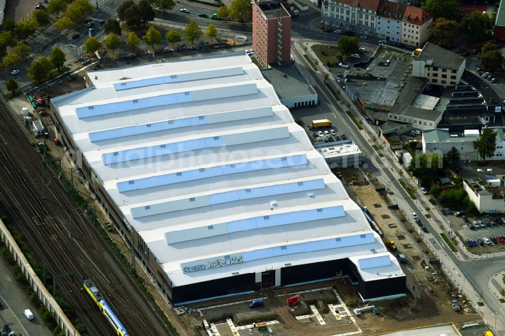 Hannover from the bird's eye view: Warehouses and forwarding building of the Deutsche Post DHL Filiale in Hannover in the state Lower Saxony, Germany