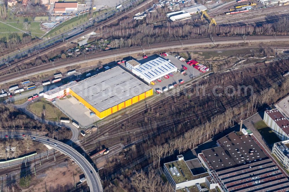 Karlsruhe from above - Warehouses and forwarding building of Emons Spedition GmbH and DM Logistikzentrum in the district Oststadt in Karlsruhe in the state Baden-Wuerttemberg, Germany