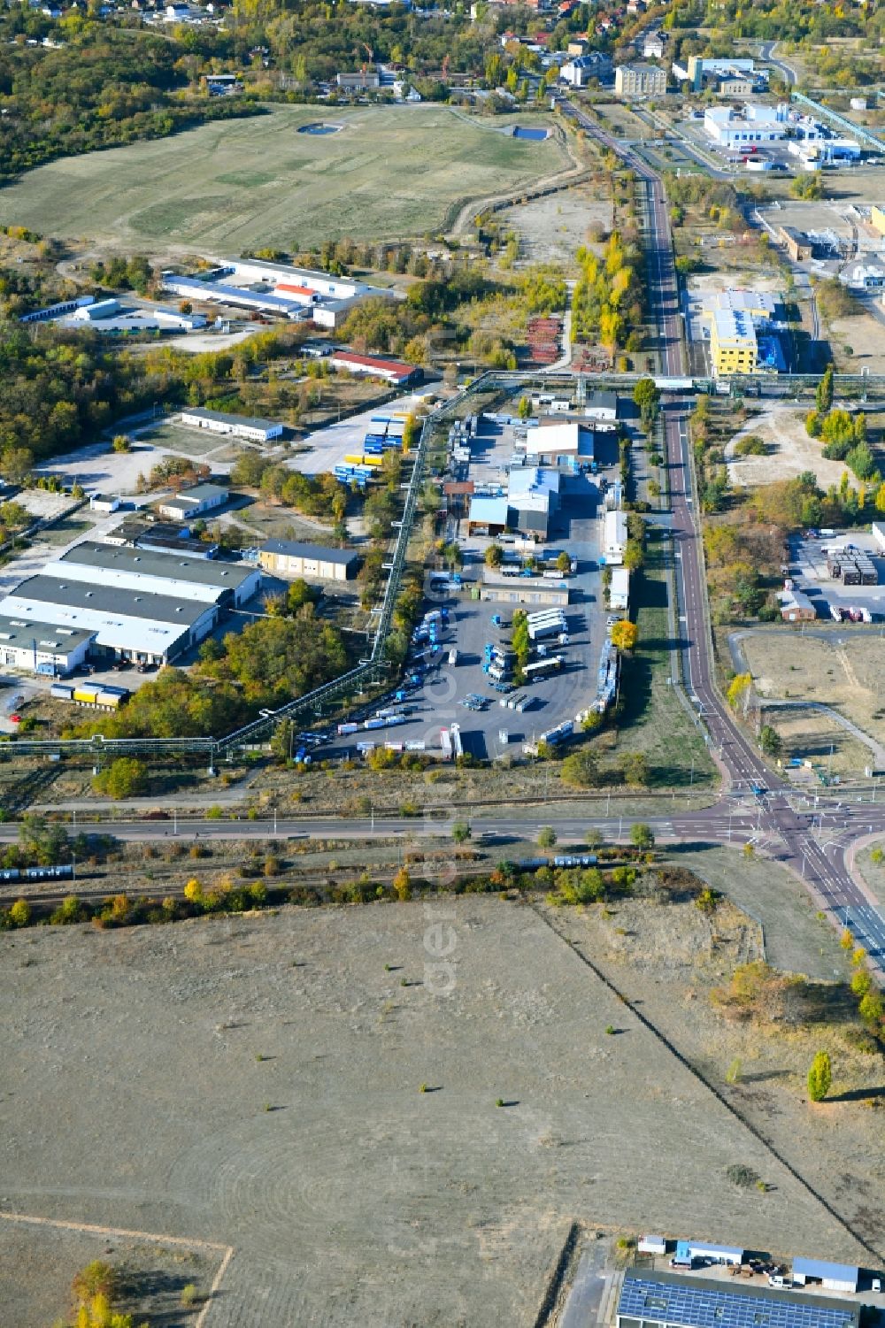 Bitterfeld-Wolfen from above - Warehouses and forwarding building on Farbenstrasse in the district Greppin in Bitterfeld-Wolfen in the state Saxony-Anhalt, Germany