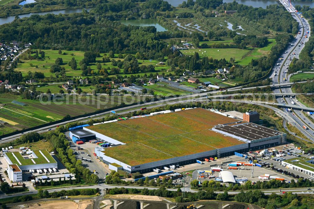 Hamburg from the bird's eye view: Warehouses and forwarding building of Fiege Logistik Stiftung & Co. KG on street Amandus-Stubbe-Strasse in the district Moorfleet in Hamburg, Germany