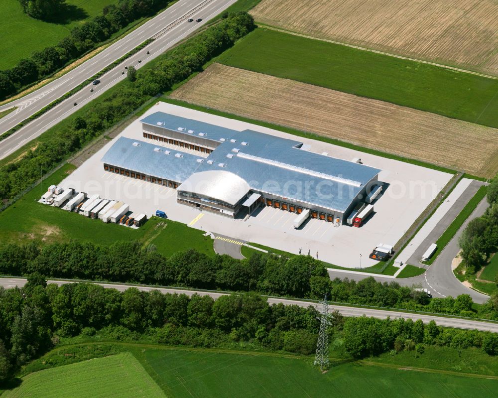 Dettingen an der Iller from the bird's eye view: Warehouses and forwarding building of Firma trans-o-flex Express GmbH & Co. KGaA in Dettingen an der Iller in the state Baden-Wuerttemberg, Germany