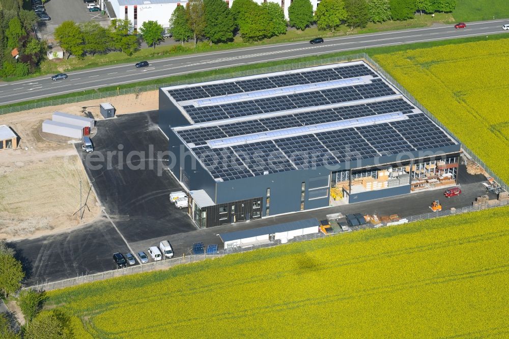 Enger from the bird's eye view: Warehouses and forwarding building on Gewerbegebiet Oldinghausen in Enger in the state North Rhine-Westphalia, Germany