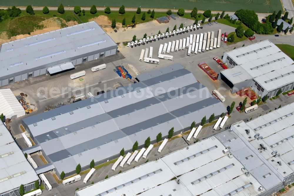 Aerial image Plattling - Warehouses and forwarding building of Kermi GmbH in the district Pankofen in Plattling in the state Bavaria, Germany