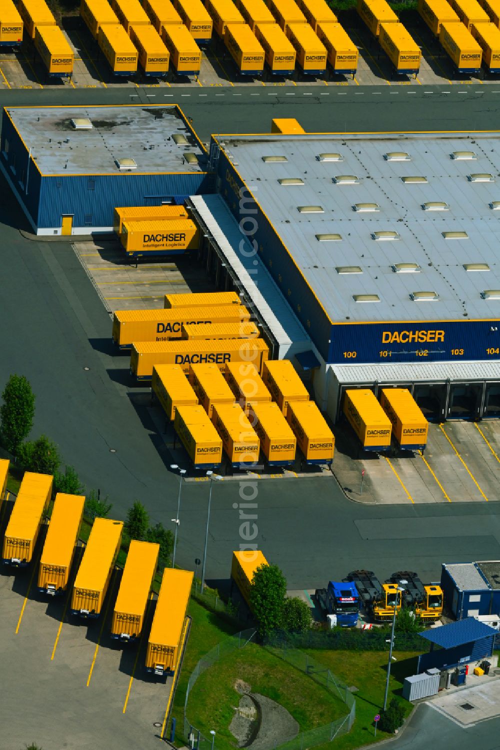 Aerial photograph Bad Salzuflen - Warehouses and forwarding building Logistikzentrum Ostwestfalen-Lippe on street Thomas-Dachser-Strasse in the district Altenhagen in Bad Salzuflen in the state North Rhine-Westphalia, Germany