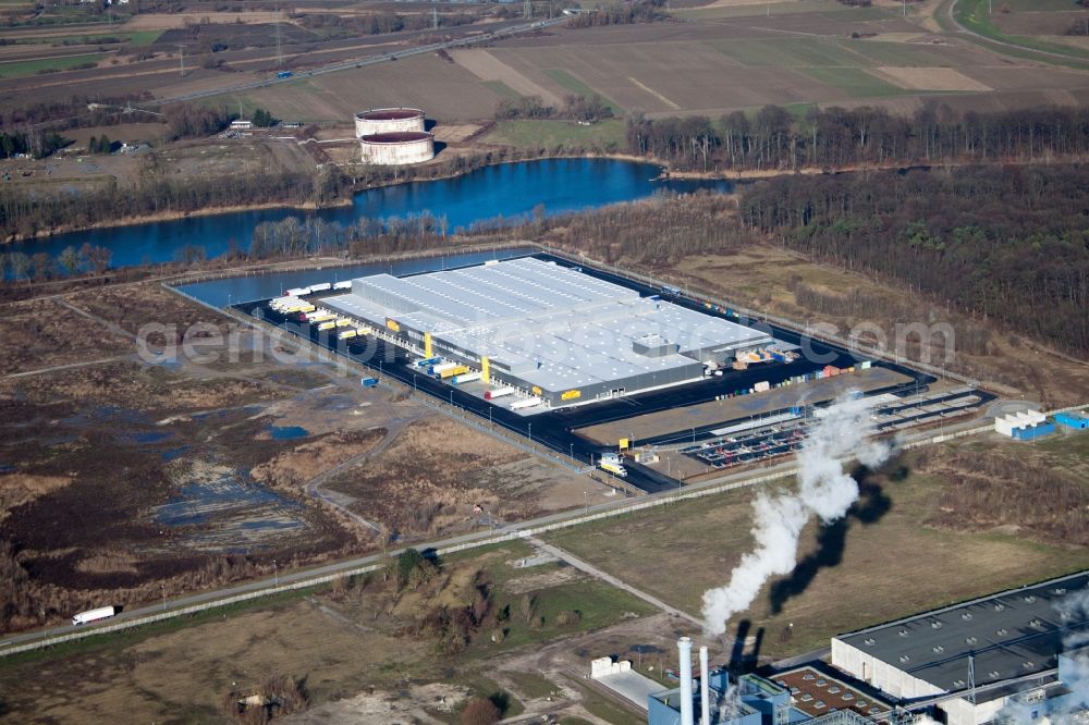 Aerial image Wörth am Rhein - Warehouses and forwarding building Netto Marken-Discount AG & Co. KG -Lager Woerth in the district Industriegebiet Woerth-Oberwald in Woerth am Rhein in the state Rhineland-Palatinate