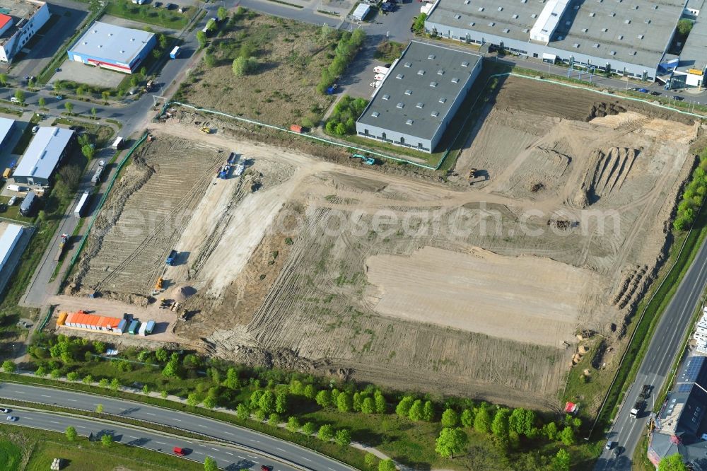 Aerial photograph Hoppegarten - Construction site for a warehouse and forwarding building Digitalstrasse- Neuer Hoenower Weg on federal street B1 in the district Dahlwitz-Hoppegarten in Hoppegarten in the state Brandenburg, Germany