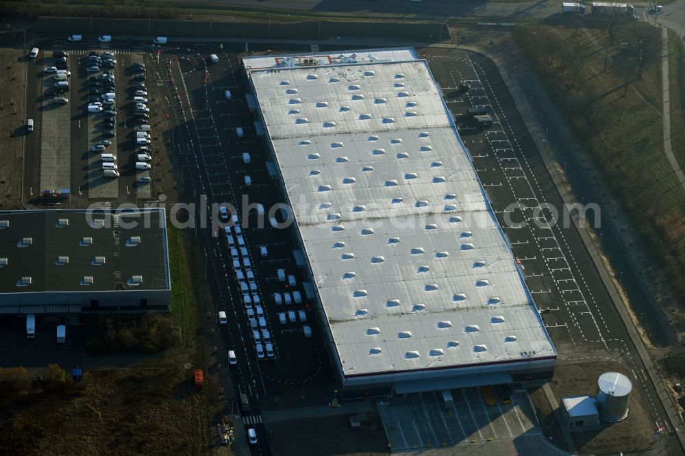 Aerial photograph Hoppegarten - Warehouse and forwarding building Digitalstrasse- Neuer Hoenower Weg on federal street B1 in the district Dahlwitz-Hoppegarten in Hoppegarten in the state Brandenburg, Germany