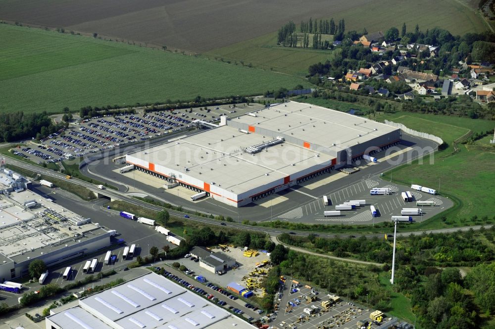 Meineweh from the bird's eye view: Warehouses and forwarding building for fruits ond vegetables in the district Schleinitz in Meineweh in the state Saxony-Anhalt, Germany