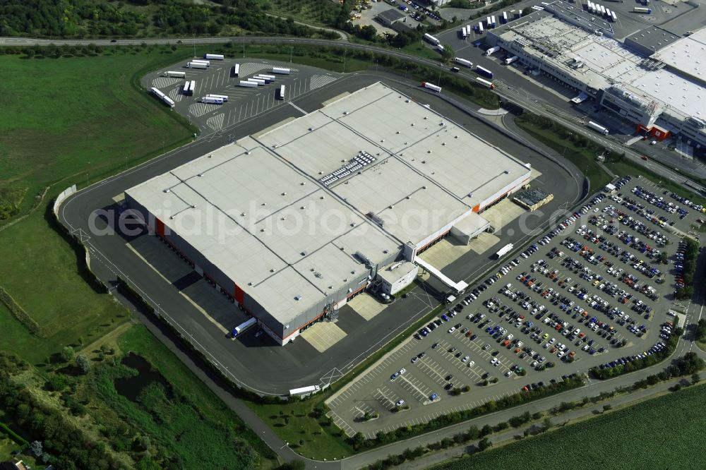 Meineweh from above - Warehouses and forwarding building for fruits ond vegetables in the district Schleinitz in Meineweh in the state Saxony-Anhalt, Germany