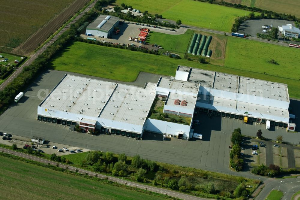 Aerial image Sülzetal - Warehouses and forwarding building of Ragaller GmbH & Co. Betriebs KG and of Kwetters Logistik GmbH in the district Langenweddingen in Suelzetal in the state Saxony-Anhalt, Germany