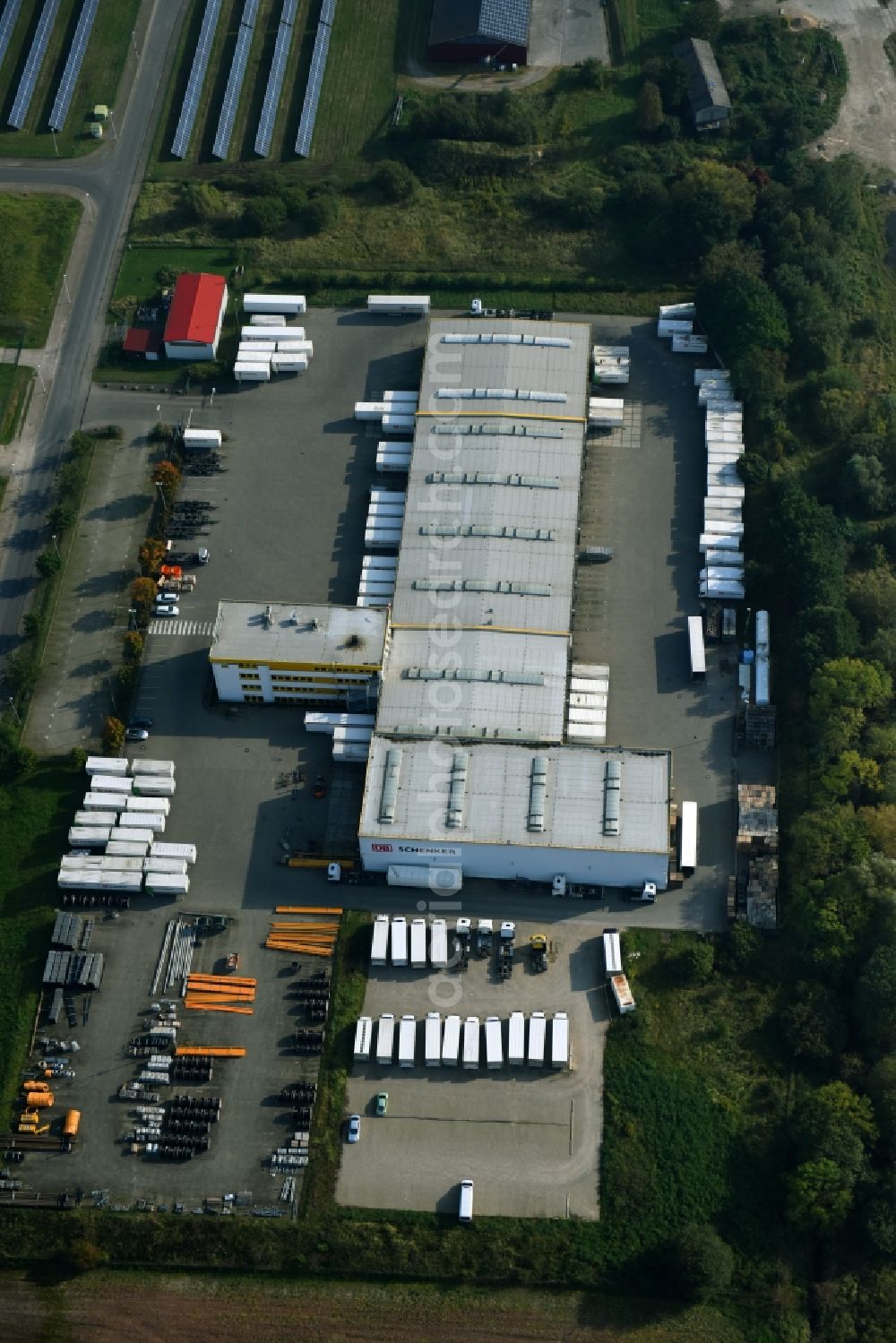 Aerial photograph Lalendorf - Warehouses and forwarding building of DB Schenker Zu den Wiesen in Lalendorf in the state Mecklenburg - Western Pomerania, Germany