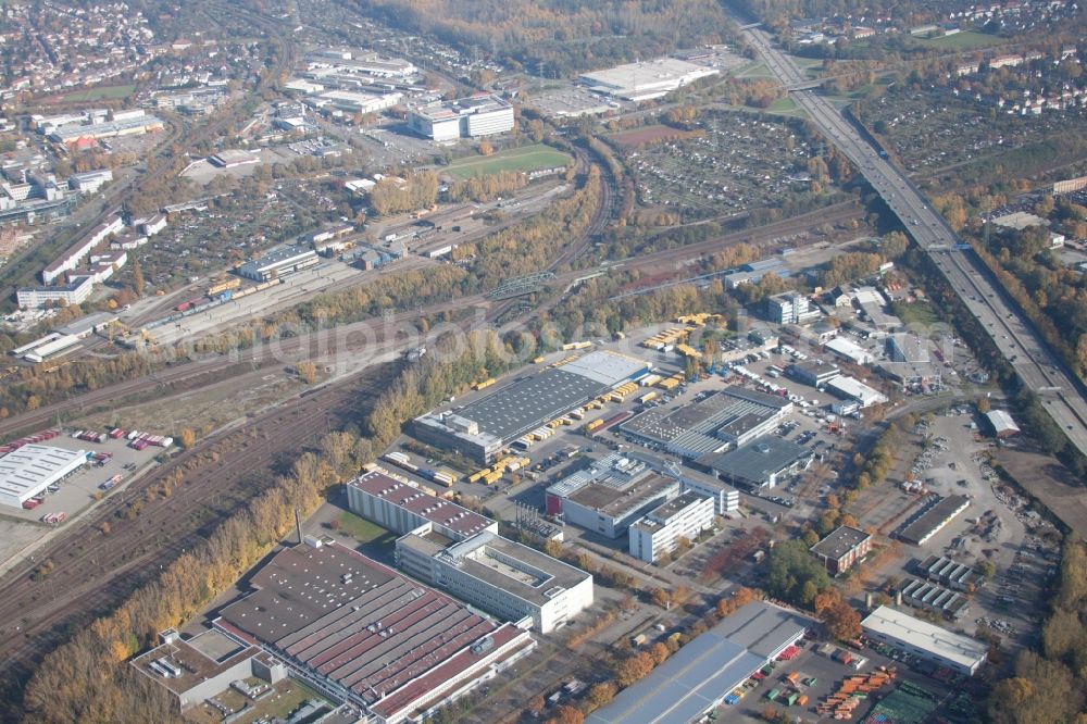 Karlsruhe from the bird's eye view: Warehouses and forwarding building SWS-Speditions-GmbH, Otto-street in the district Durlach in Karlsruhe in the state Baden-Wuerttemberg