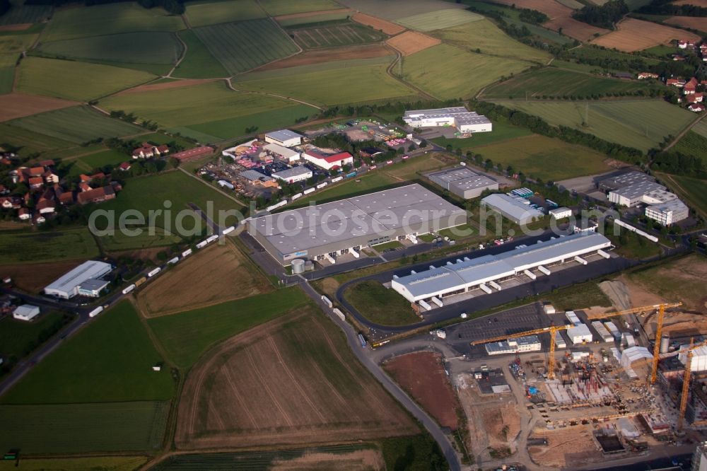 Fulda from the bird's eye view: Warehouses and forwarding building of VTL Vernetzte-Transport-Logistik GmbH in Fulda in the state Hesse, Germany