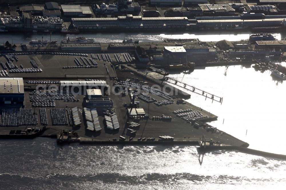 Aerial photograph Cuxhaven - Warehouses, freight forwarding building and shipyard in Cuxhaven in Lower Saxony