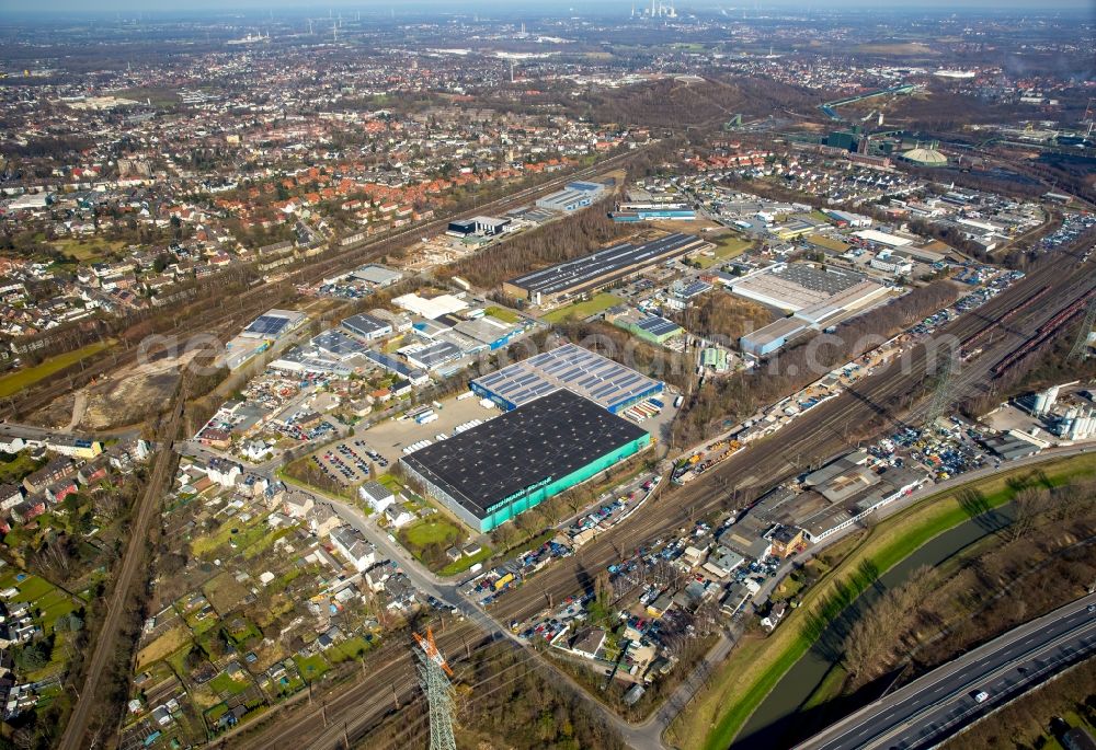 Bottrop from the bird's eye view: Warehouse complex-building of the Deichmann Schuhe SE E-Commerce in the commercial and industrial area on the Knippenburg in Bottrop in North Rhine-Westphalia