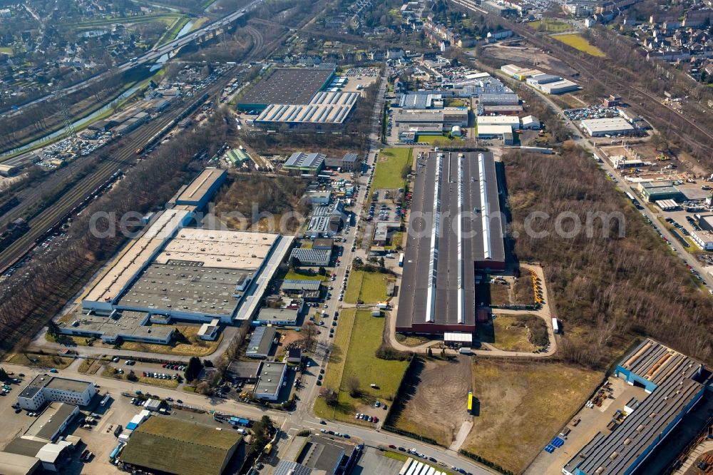 Aerial image Bottrop - Warehouse complex-building in the industrial area At the Knippenburg in Bottrop in the state North Rhine-Westphalia