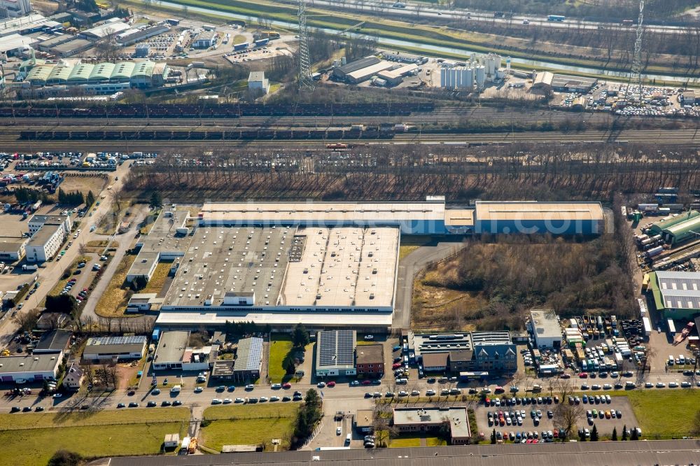 Aerial photograph Bottrop - Warehouse complex-building of Huber Verpackungen GmbH & Co. KG in the industrial area At the Knippenburg in Bottrop in the state North Rhine-Westphalia