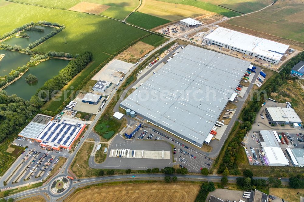 Aerial photograph Emmerich am Rhein - Warehouse complex-building in the industrial area BLG Handelslogistik GmbH & Co.KG in the district Huethum in Emmerich am Rhein in the state North Rhine-Westphalia, Germany