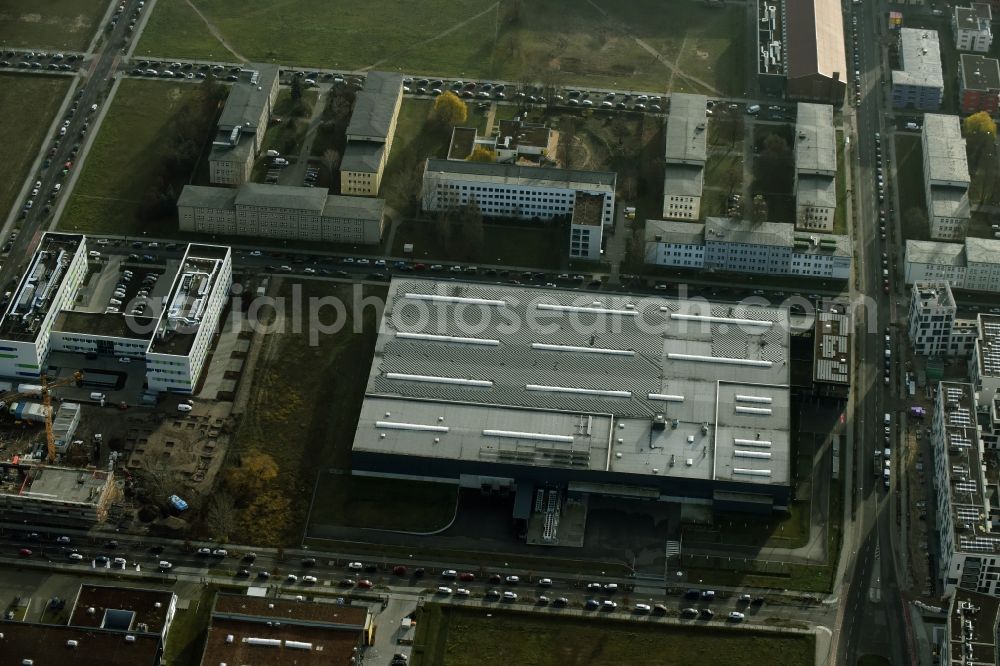 Aerial photograph Berlin - Warehouse complex-building in the industrial area on Gross-Berliner Damm in Berlin in Germany