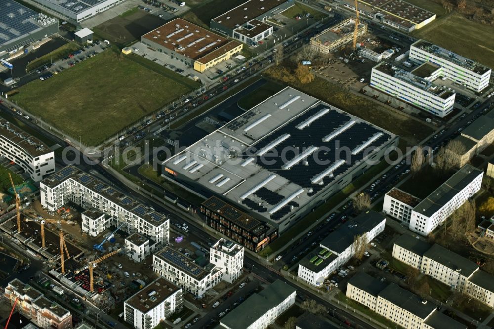 Aerial photograph Berlin - Warehouse complex-building in the industrial area on Gross-Berliner Damm in Berlin in Germany