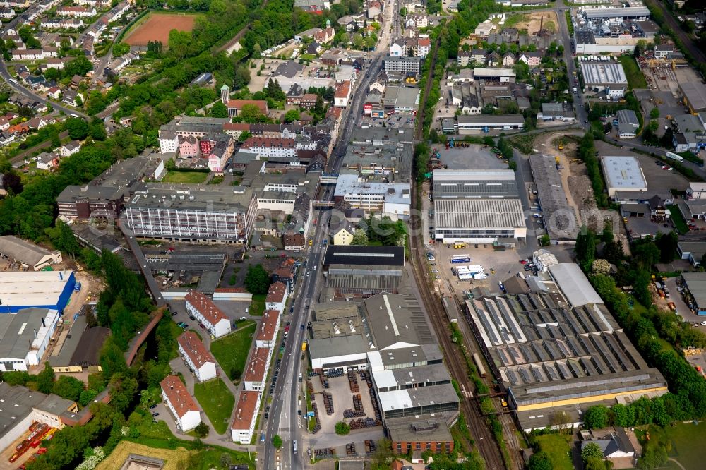 Aerial photograph Hagen - Warehouse complex-building in the industrial area with B.friends Fahrschule by BECKER and Walter Hasenkaemper Schrauben- und Mutternfabrik GmbH at the Enneper streer in Hagen in the state North Rhine-Westphalia