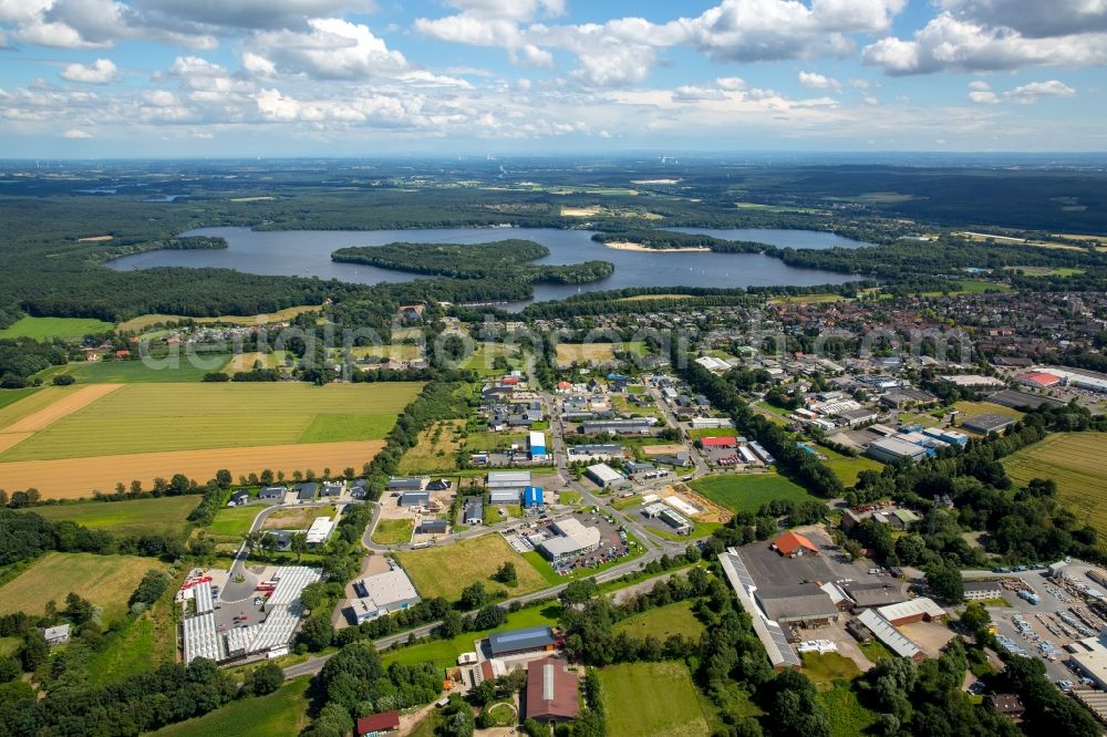 Aerial photograph Haltern am See - Warehouse complex-building in the industrial area between the Muensterstrasse and Hellweg in Haltern am See in the state of North Rhine-Westphalia. In the background of the Haltern reservoir