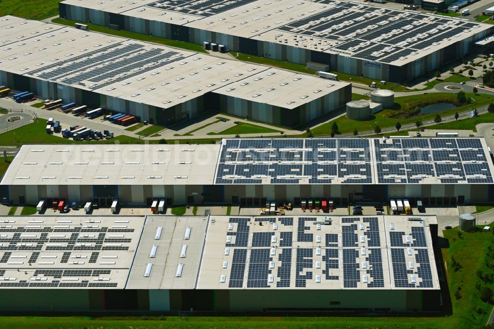 Aerial photograph Mienenbüttel - Warehouse complex-building in the industrial area on street BAB Autobahn A1 - Schlepelsberg in Mienenbuettel in the state Lower Saxony, Germany