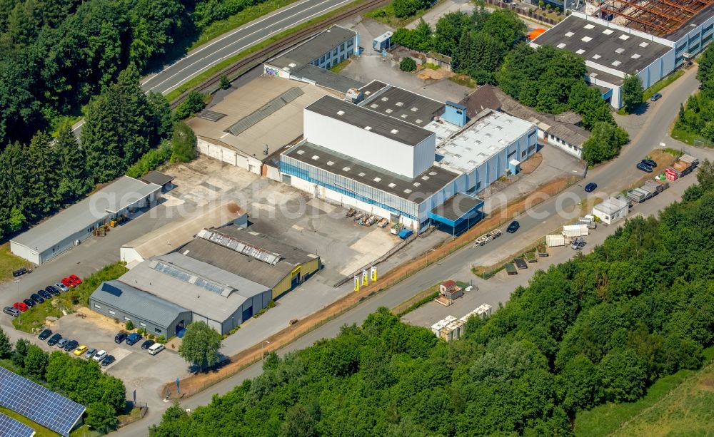 Aerial photograph Warstein - Warehouse complex-building of the Hermann Bach GmbH & Co. KG in Warstein in the state North Rhine-Westphalia