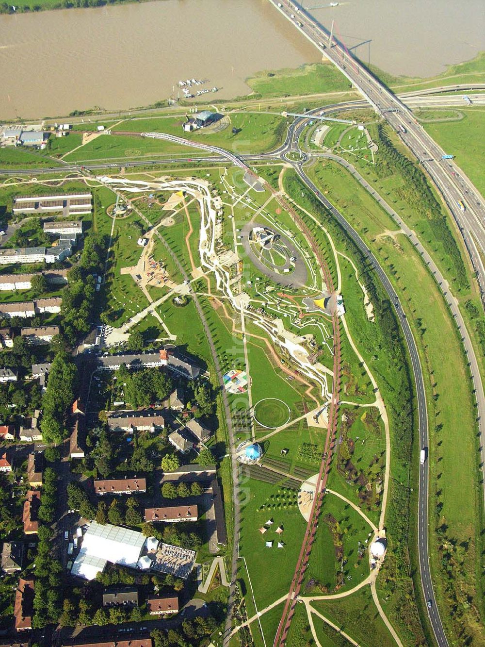 Aerial photograph Leverkusen (NRW) - 29.08.2005 Leverkusen (NRW) Blick auf das Gelände des Landesgartenschau 2005 in Leverkusen Landesgartenschau Leverkusen 2005 gGmbH , Nobelstraße 91, 51373 Leverkusen, Telefon: 0214/ 406-6767, Fax: 0214/ 406-6702, info@lgs-lev.de,