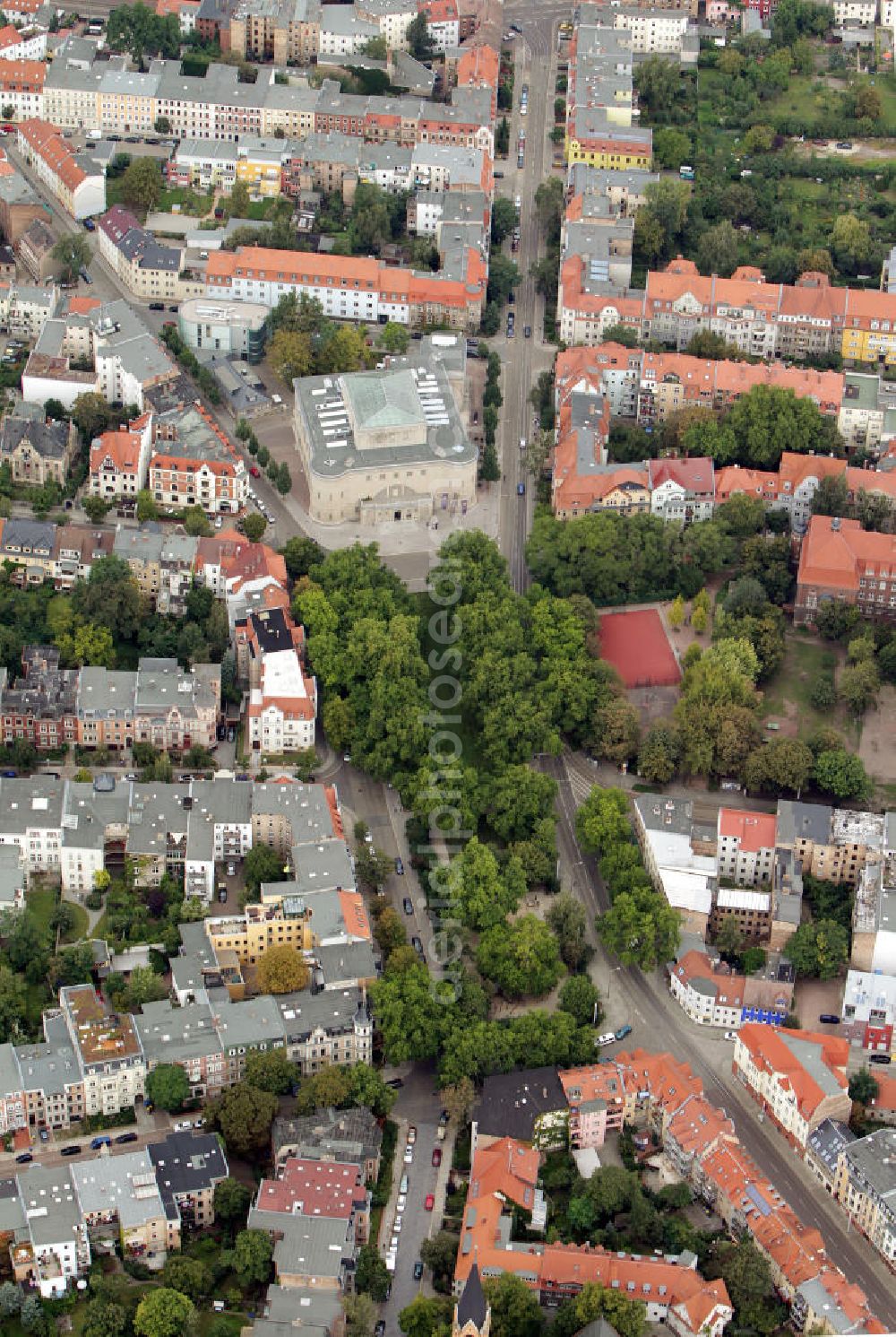 Aerial photograph Halle / Saale - Das Landesmuseum für Vorgeschichte in Halle ist das archäologische Landesmuseum und die Denkmalbehörde von Sachsen-Anhalt. Das Gebäude wurde vom Architekten Wilhelm Kreis entworfen. The state museum of prehistory in Halle, is the archaelogical state museum and the authority for the protection of monuments in Saxony Anhalt. The museum was built by the architect Wilhelm Kreis.