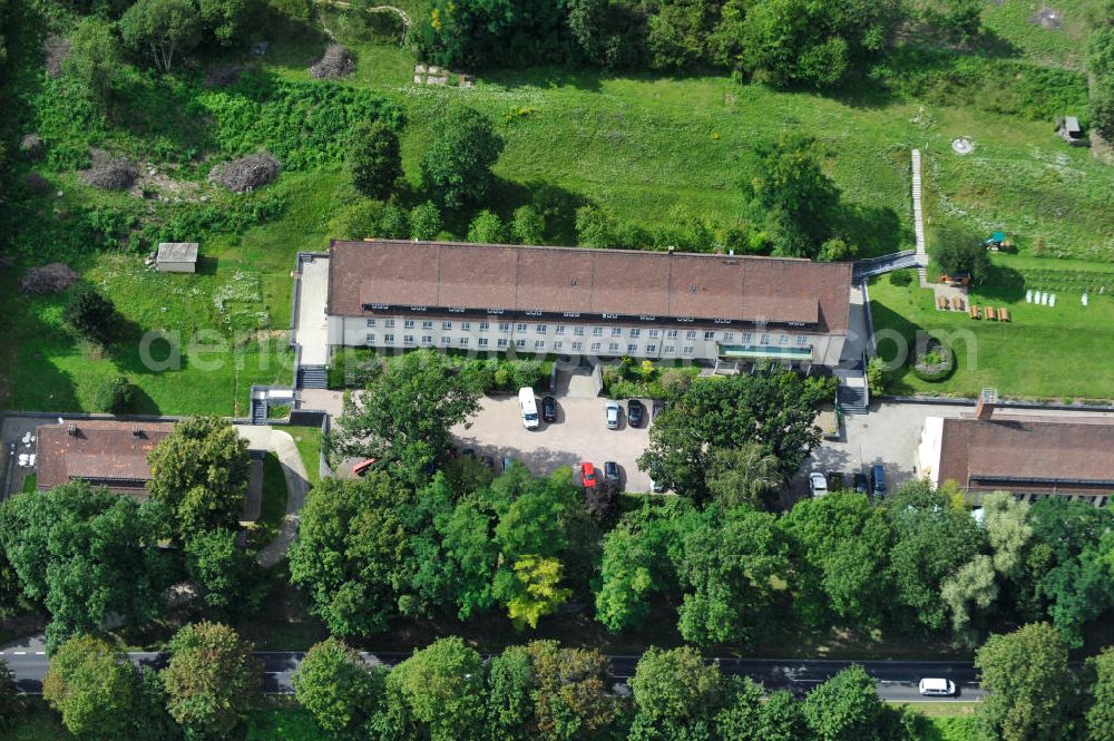 Eisenach from the bird's eye view: Landhotel Alte Fliegerschule Am Weinberg 1 / Nessetalstraße in Eisenach, Thüringen. Country hotel Alte Fliegerschule in Eisenach, Thuringia.