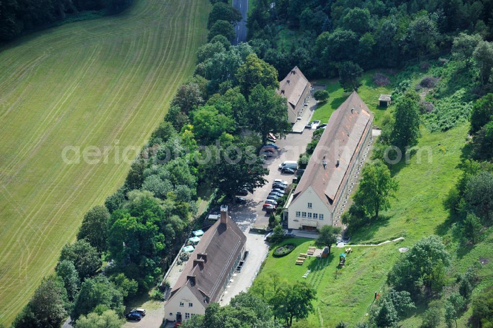 Eisenach from the bird's eye view: Landhotel Alte Fliegerschule Am Weinberg 1 / Nessetalstraße in Eisenach, Thüringen. Country hotel Alte Fliegerschule in Eisenach, Thuringia.