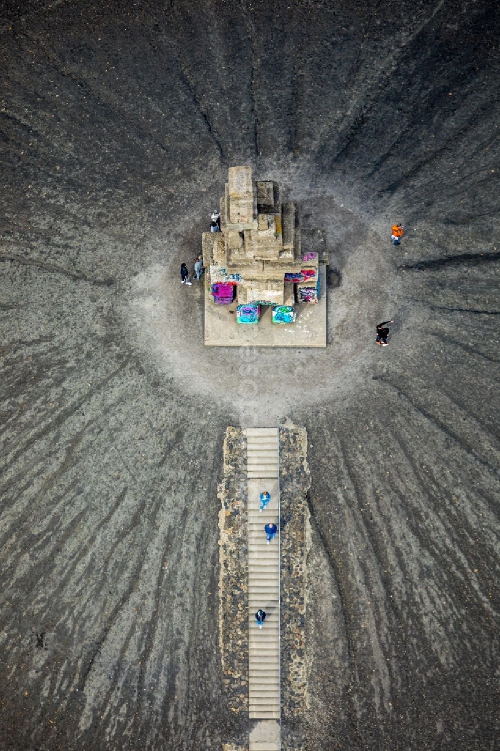 Gelsenkirchen from above - Landmark Himmelstreppe the artist Herman Prigann on a former slag heap in Gelsenkirchen in North Rhine-Westphalia