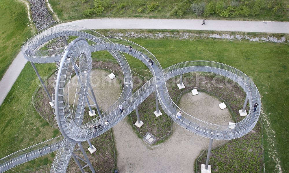 Duisburg from the bird's eye view: Landmark Tiger & Turtle - Magic Mountain at Angerpark in Duisburg in North Rhine-Westphalia