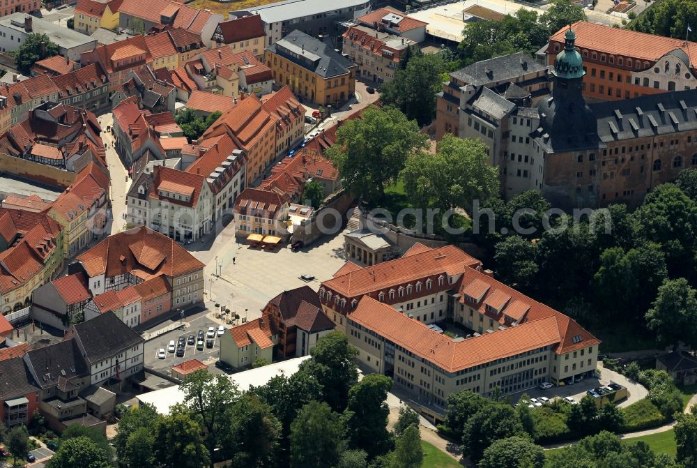 Aerial image Sondershausen - The District Office of Kyffhaeuserkreis stands on the market of Sondershausen in Thuringia. The administration of the district is based in the former prince house that belongs to the historic ensemble of buildings of Sondershausen castle