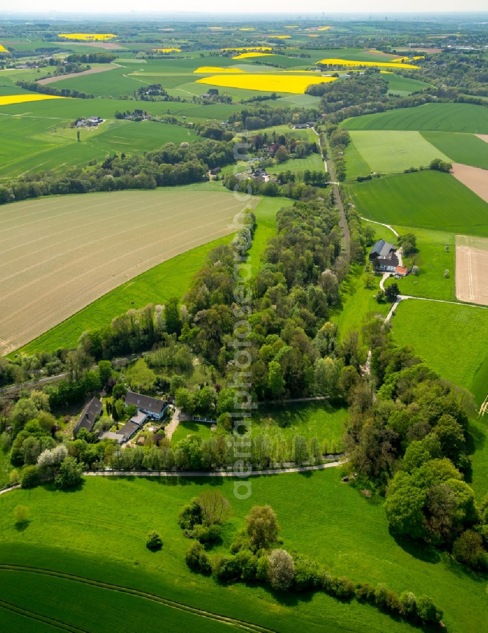 Aerial image Heiligenhaus - Landscape of Angertal valley in the South of Heiligenhaus in the state of North Rhine-Westphalia