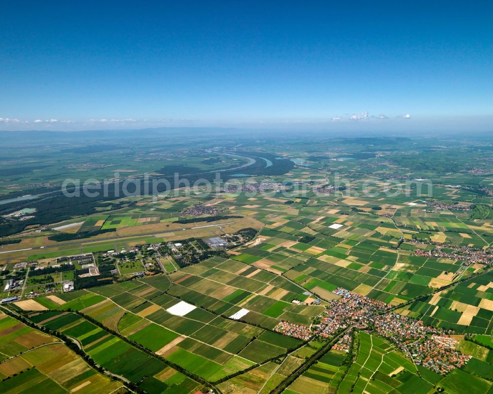 Aerial photograph Heitersheim - Landscape of fields of agriculture near Heitersheim in the state of Baden-Württemberg