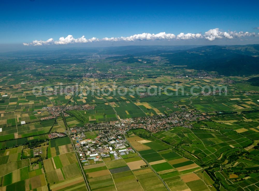 Heitersheim from the bird's eye view: Landscape of fields of agriculture near Heitersheim in the state of Baden-Württemberg