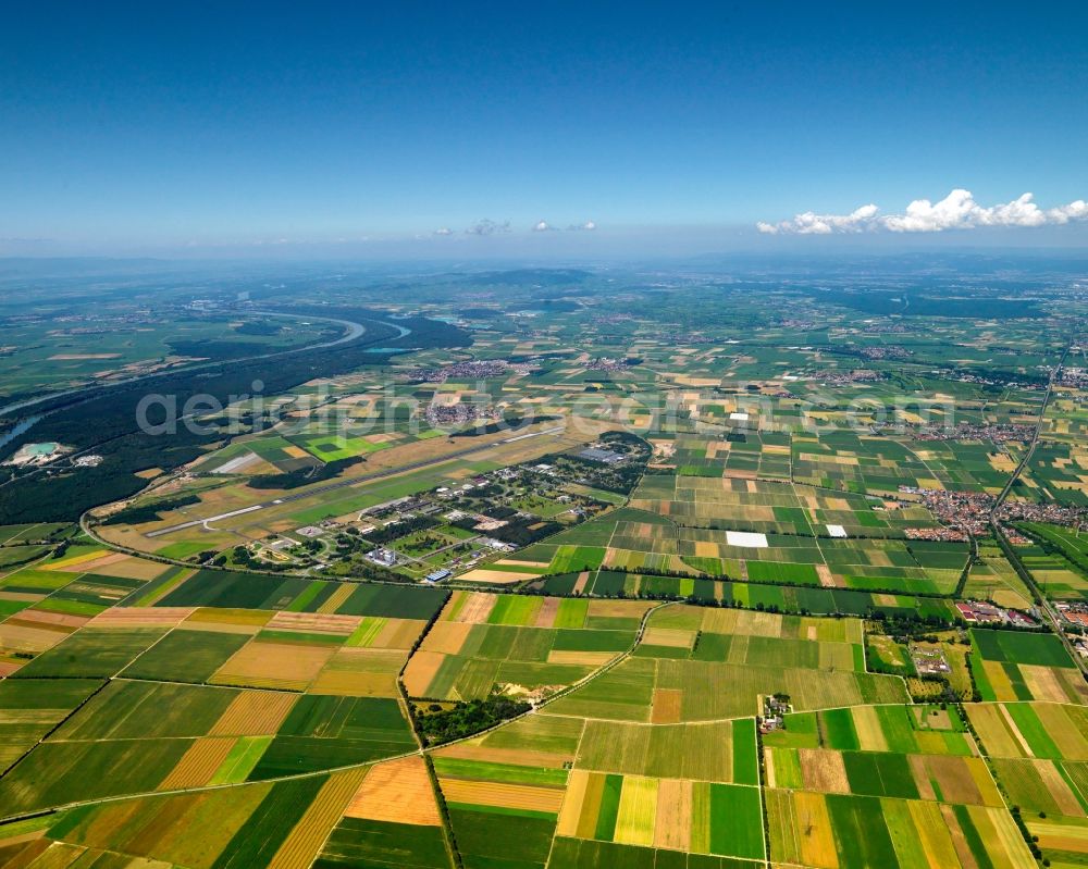 Aerial photograph Heitersheim - Landscape of fields of agriculture near Heitersheim in the state of Baden-Württemberg