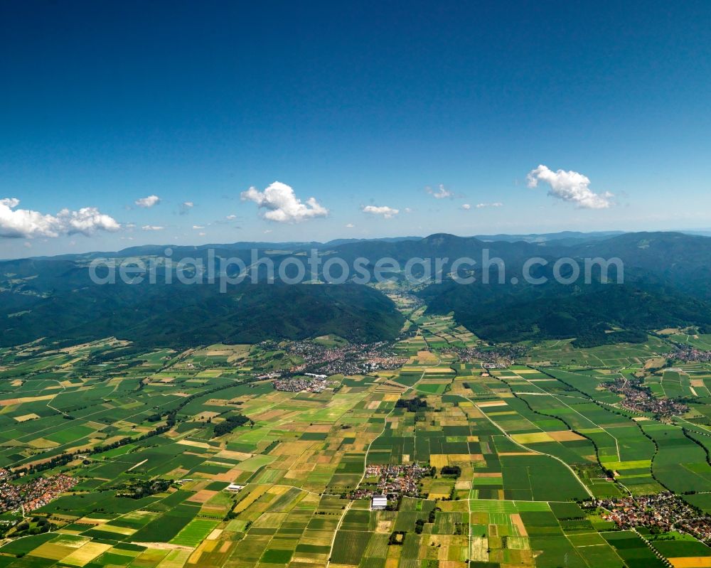 Heitersheim from the bird's eye view: Landscape of fields of agriculture near Heitersheim in the state of Baden-Württemberg