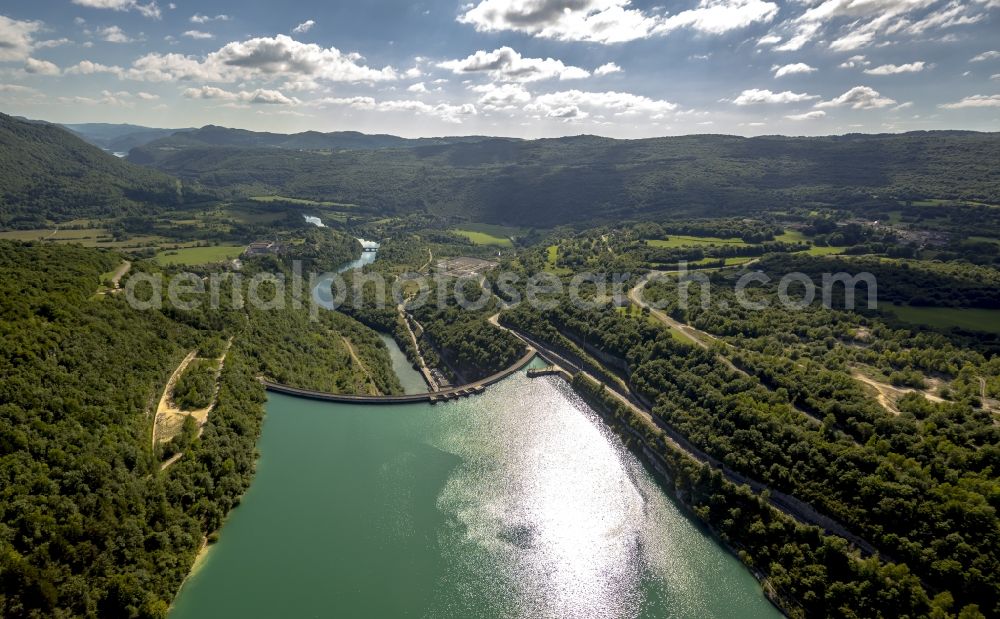 Onoz from the bird's eye view: Landscape of the flux flow of Lain at Onoz in France